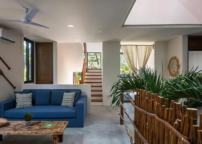 Сasa de vacaciones 4br Jungle With Jacuzzi In Private Gated Community *