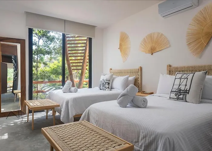 Сasa de vacaciones 4br Jungle With Jacuzzi In Private Gated Community *